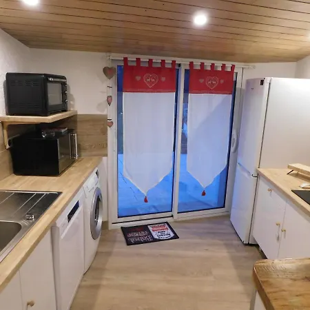 Дом отдыха Paisible A La Campagne Aubarede